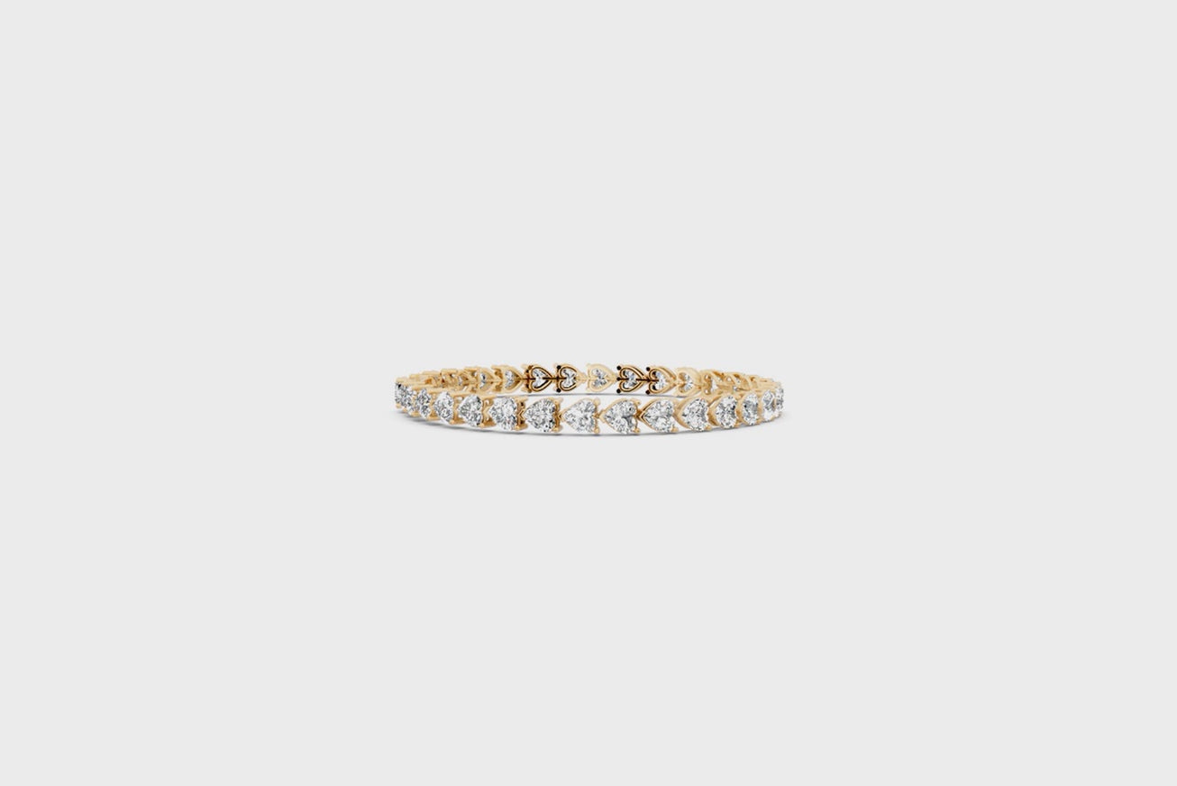 Elegant Open Gallery Sparkle Bracelet for Women with Continuous Heart-Shaped Lab Grown Diamond